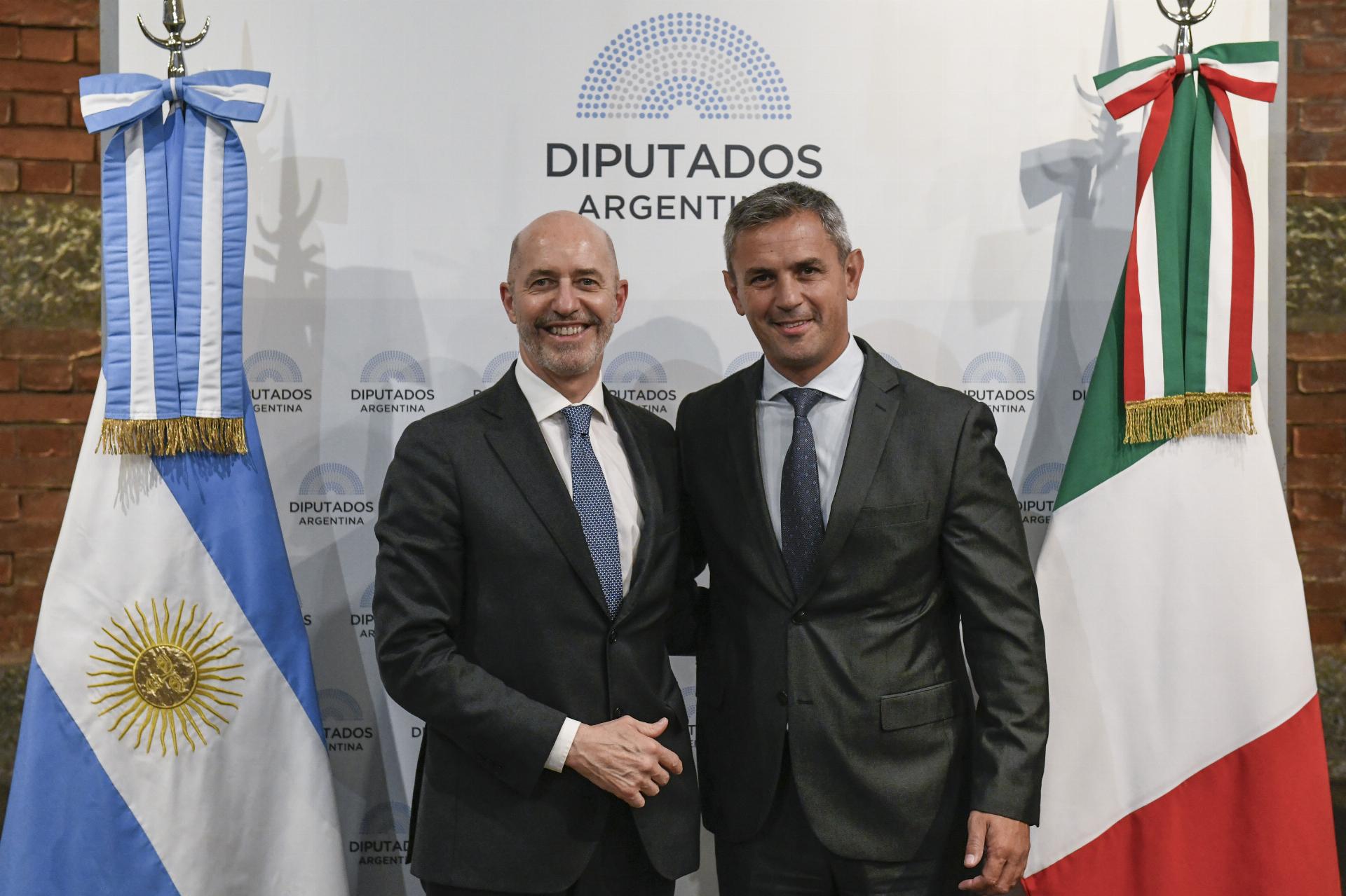 Ambasciatore – Menem – Fotone