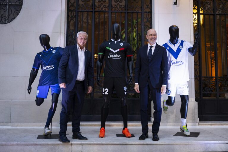 PresentacionEmbajada_157