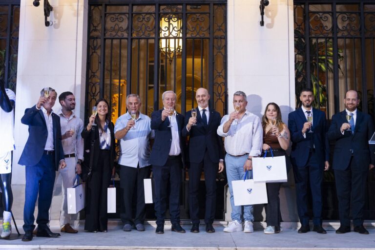 PresentacionEmbajada_182