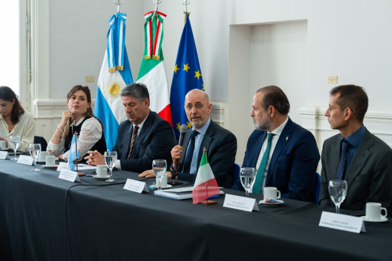 Mesa redonda 2