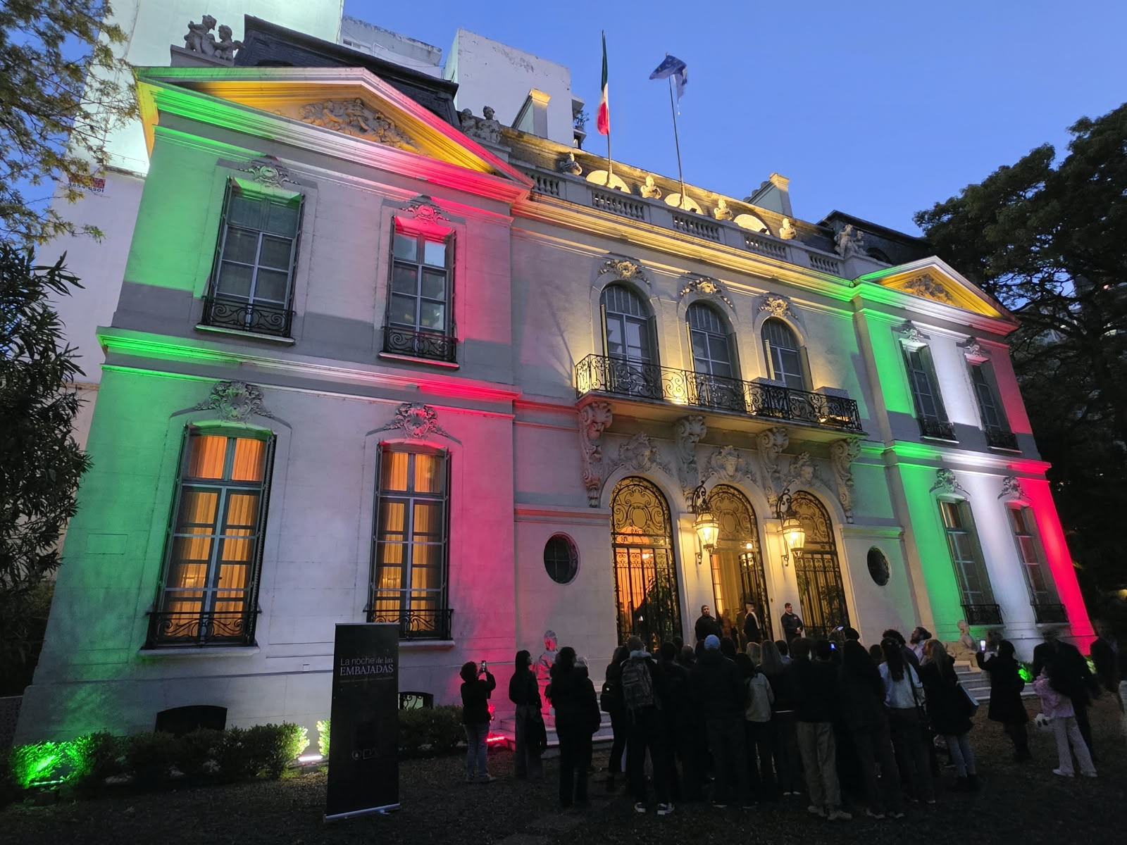 Noche de las Embajadas – fotone